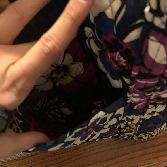 Vera Bradley Tote - Picture 2 of 4